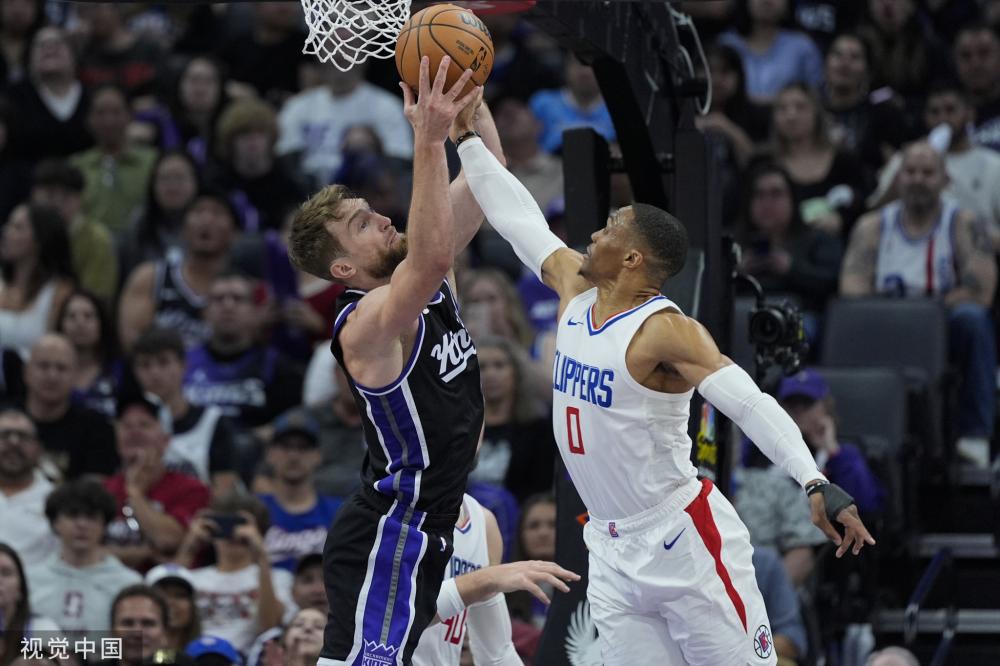 震撼了羽毛 震撼了羽毛