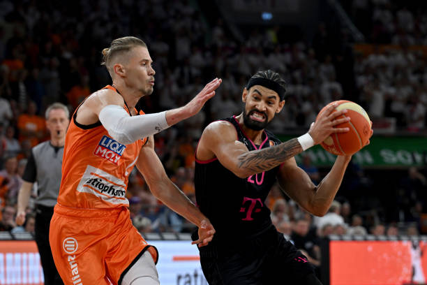 5球5助攻 5球5助攻