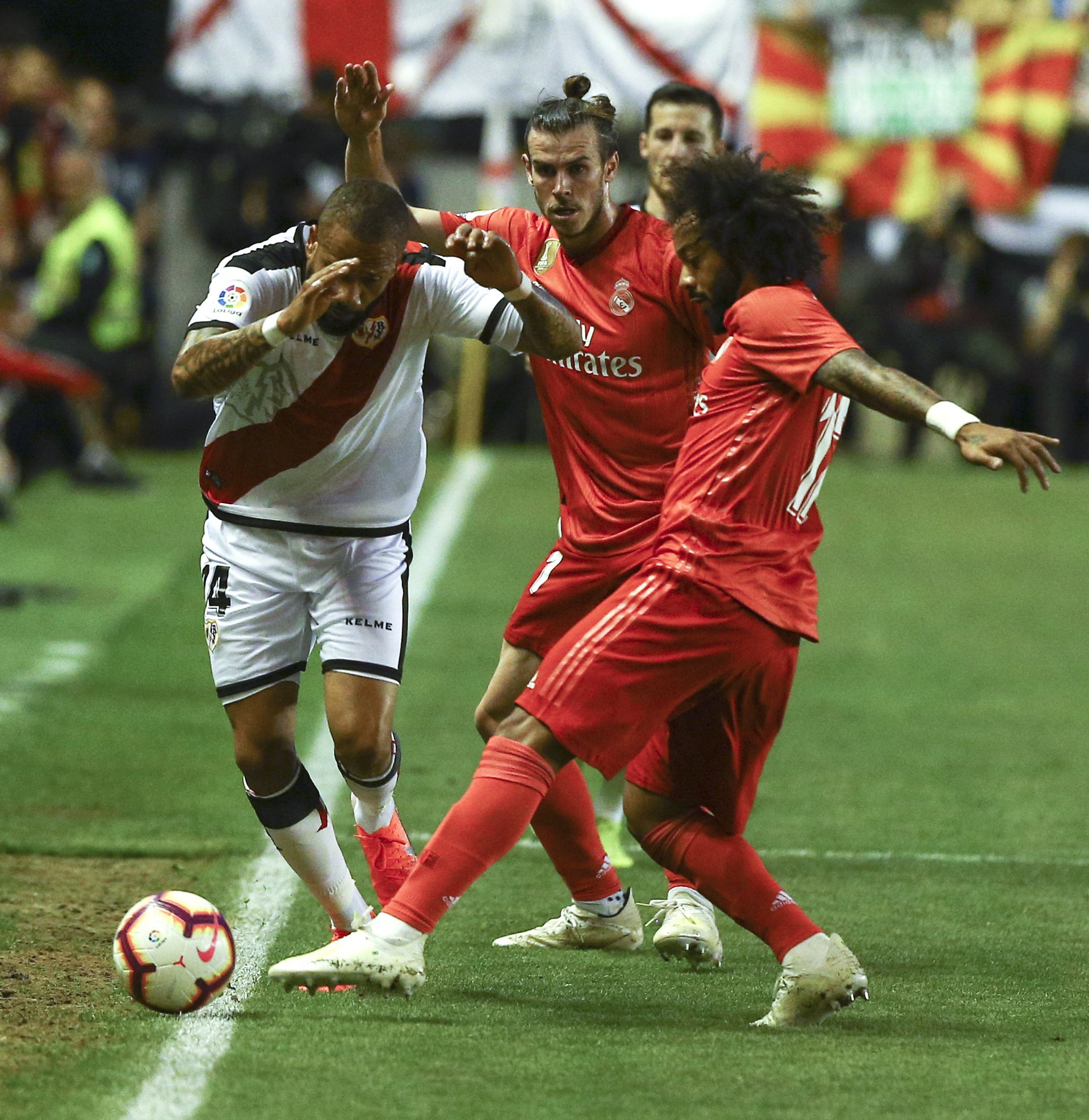 巴萨剑指胜 巴萨剑指胜